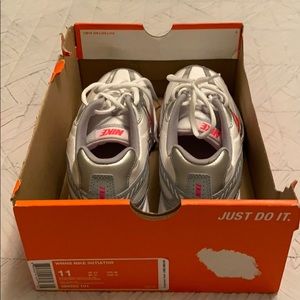 Women’s new never been Nike shoes